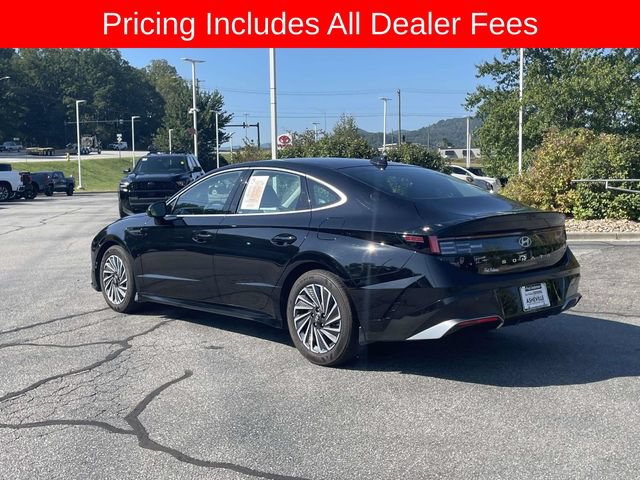 Used 2025 Hyundai Sonata SEL FWD image 3