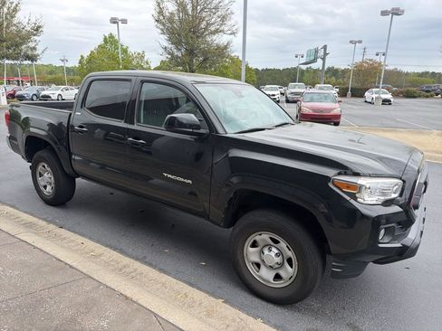 Used 2022 Toyota Tacoma SR5 image 2