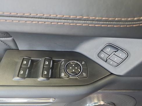 Used 2021 Ford Expedition Platinum AWD/4WD image 27