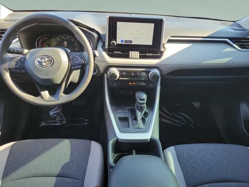 Used 2023 Toyota RAV4 XLE FWD image 14