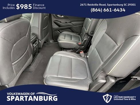 Used 2023 Chevrolet Traverse Premier image 11