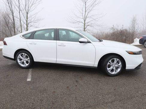 New 2026 Honda Accord LX image 8