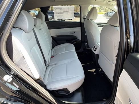 New 2026 Hyundai Tucson SEL FWD image 17