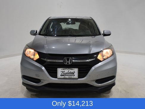 Used 2018 Honda HR-V LX image 2