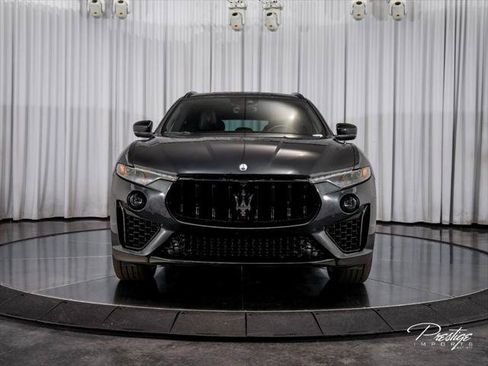 Used 2022 Maserati Levante Modena AWD/4WD image 2