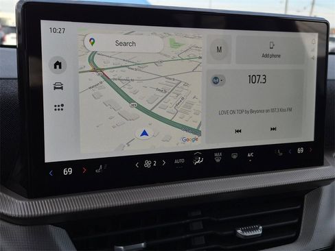 Used 2025 Ford Explorer Active image 25