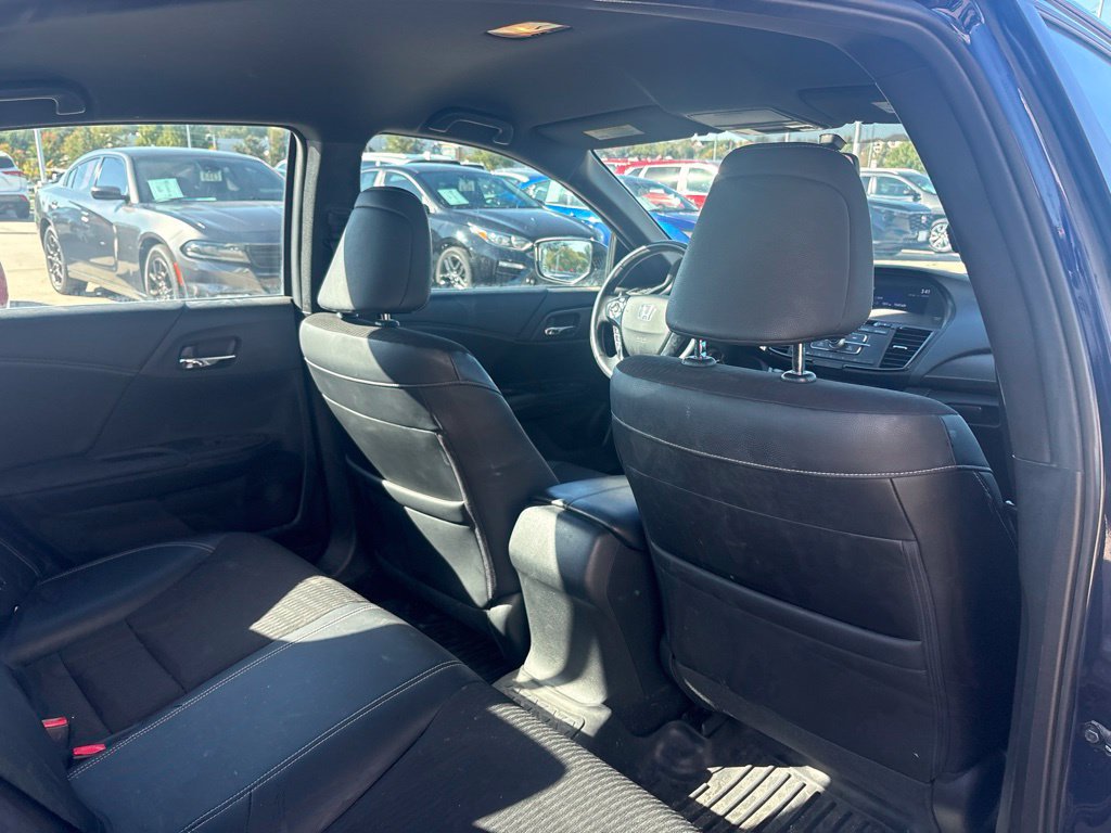 Used 2016 Honda Accord Sport image 28