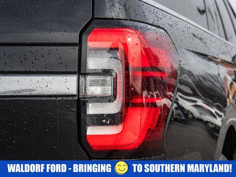 Used 2022 Ford Expedition Max Platinum image 6