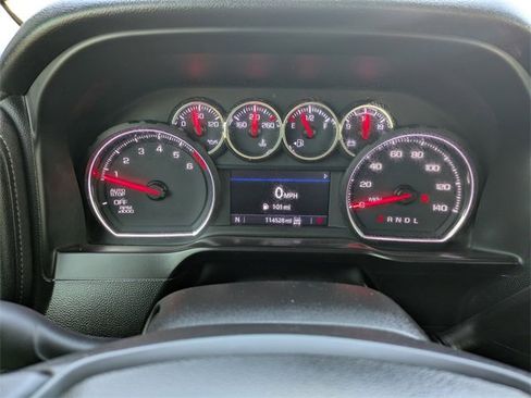 Used 2020 Chevrolet Silverado 1500 RST image 34