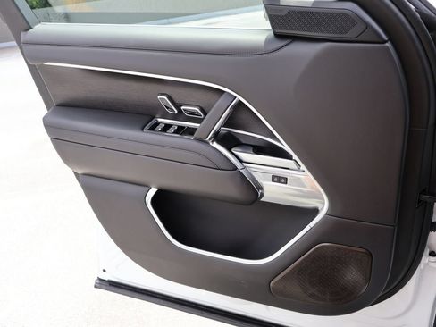 Used 2025 Land Rover Range Rover Autobiography AWD/4WD image 35
