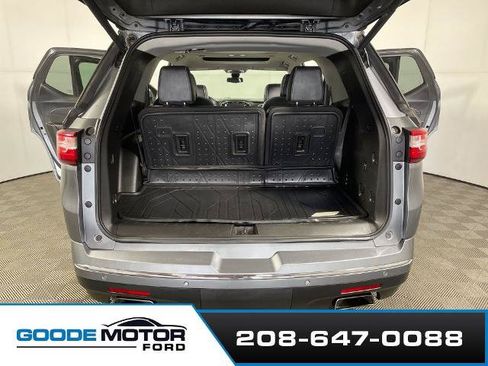 Used 2021 Chevrolet Traverse High Country w/ LPO, Floor Liner Package AWD/4WD image 22