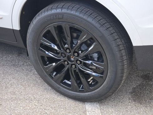 New 2025 Cadillac XT5 Premium Luxury w/ LPO, Red Accent Package image 15