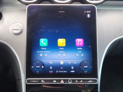 Used 2025 Mercedes-Benz C 300 Sedan image 13