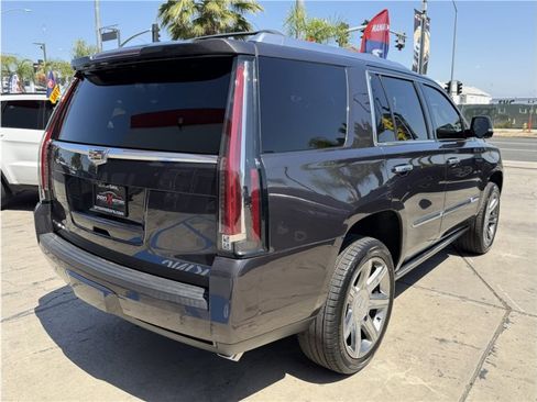 Used 2017 Cadillac Escalade Premium Luxury AWD/4WD image 6