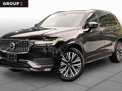 Used 2022 Volvo XC90 T5 Momentum w/ Climate Package