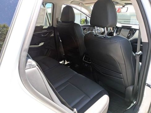 Used 2023 Subaru Outback Limited AWD/4WD image 37