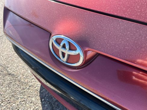 Used 2017 Toyota Yaris iA image 23