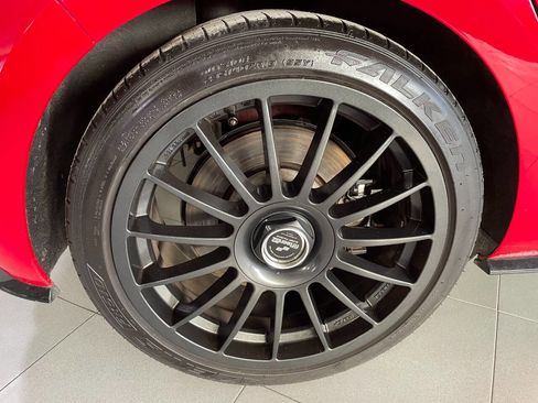 Used 2019 Volkswagen Golf R 4-Door image 14