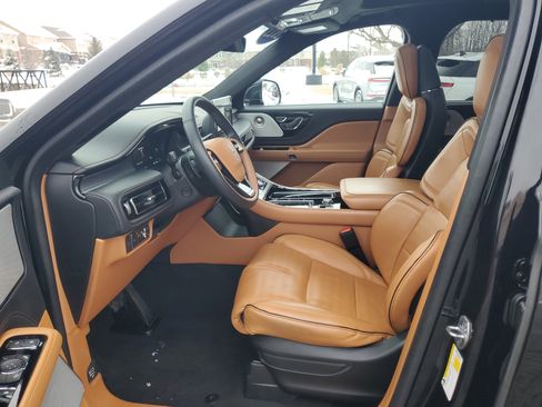 Certified 2023 Lincoln Aviator Black Label w/ Dynamic Handling Package image 12