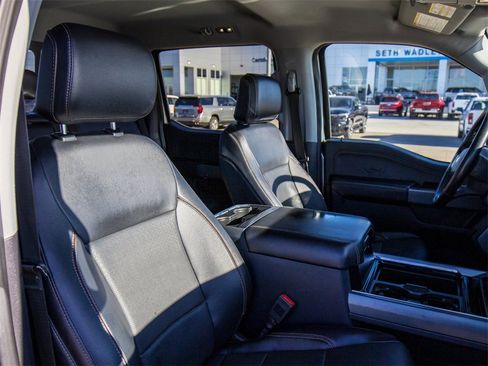 Used 2023 Ford F250 Lariat w/ Chrome Package image 18