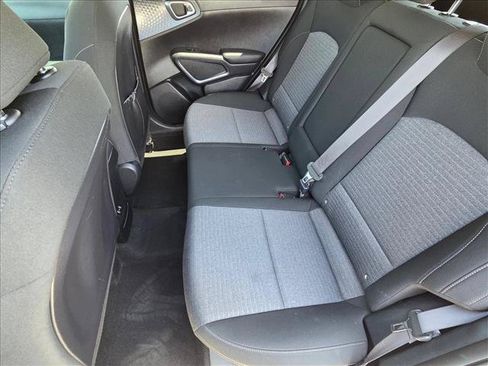 Used 2023 Kia Soul EX FWD image 17