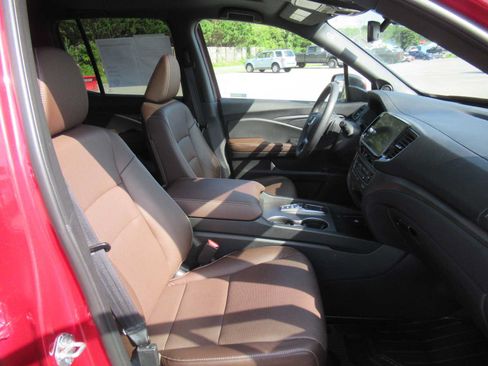 Used 2025 Honda Ridgeline RTL image 15