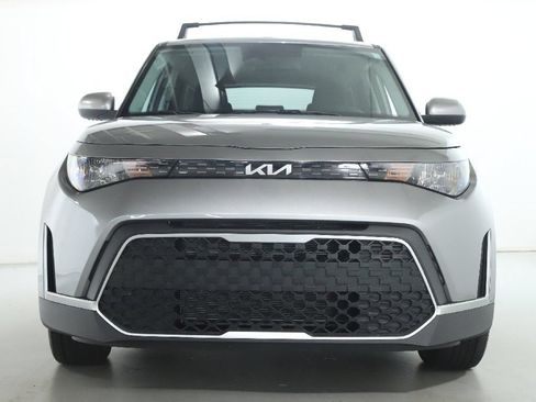 Used 2023 Kia Soul LX FWD image 6