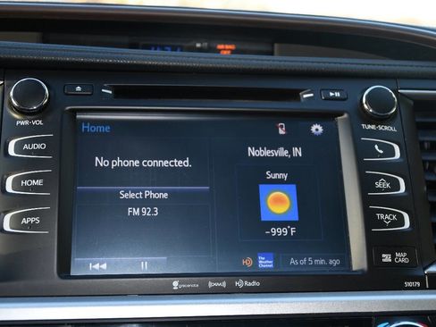 Used 2018 Toyota Highlander XLE image 38