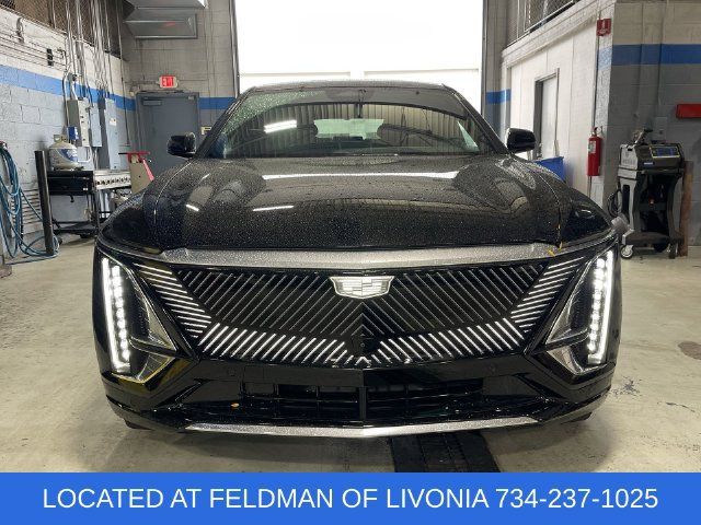 Used 2024 Cadillac Lyriq Luxury w/ LPO, Floor Liner Package AWD/4WD image 3