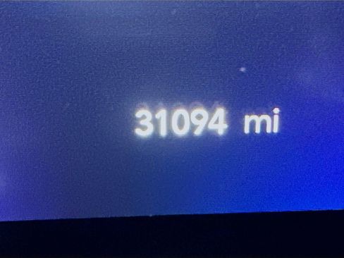 Used 2023 Chrysler Pacifica Touring-L image 19