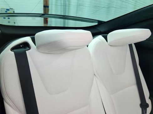 Used 2024 Tesla Model X Plaid image 29