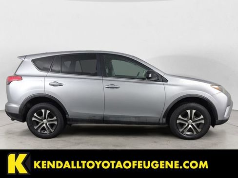 Used 2018 Toyota RAV4 LE w/ All Weather Liner Package FWD image 6