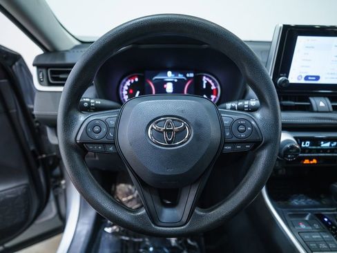 Used 2024 Toyota RAV4 XLE AWD/4WD image 16