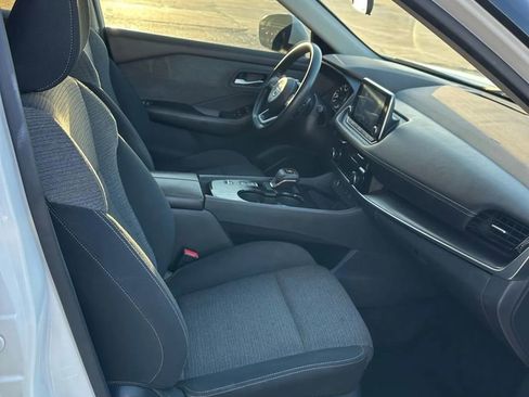 Used 2021 Nissan Rogue SV image 13