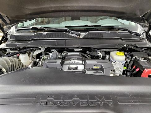 Used 2024 RAM 3500 Laramie image 41