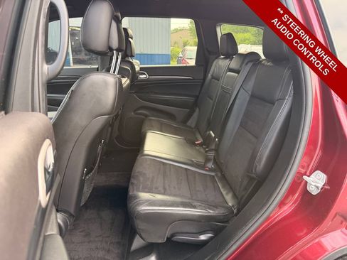 Used 2020 Jeep Grand Cherokee Altitude AWD/4WD image 14