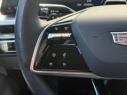 Certified 2024 Cadillac Lyriq Luxury RWD image 18