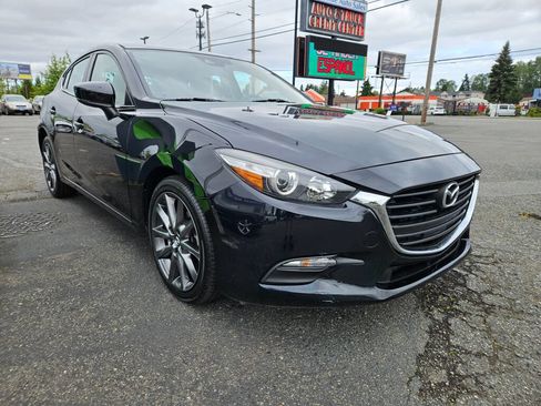 Used 2018 MAZDA MAZDA3 Touring FWD image 6