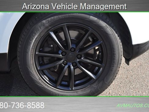 Used 2014 Land Rover Range Rover Sport SE image 17