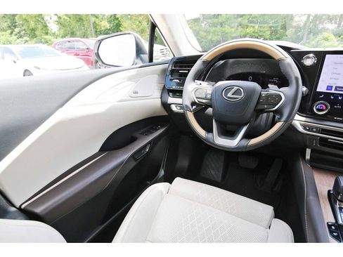 Used 2025 Lexus RX 350 AWD w/ Convenience Package image 6