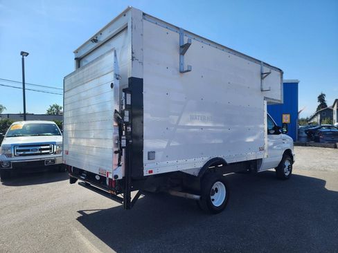 Used 2018 Ford E-350 and Econoline 350 Super Duty w/ Power Windows & Locks Group RWD image 6