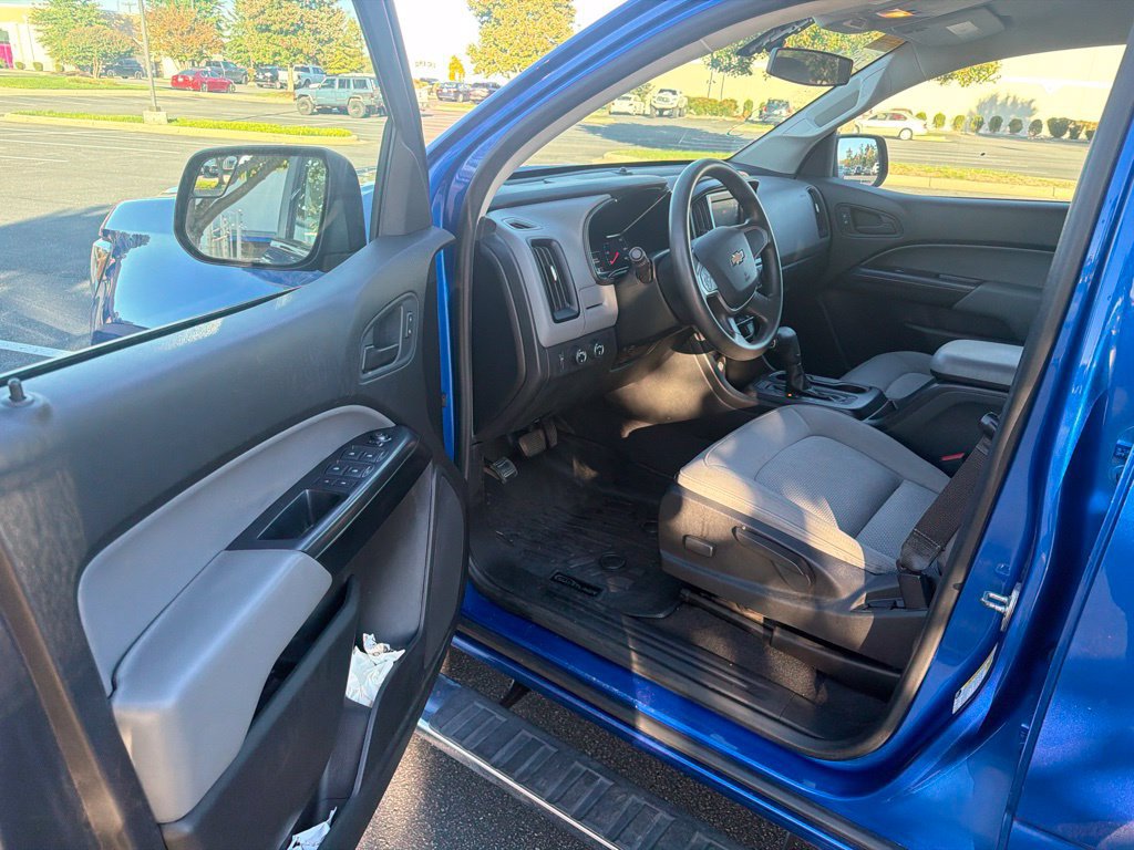 Used 2020 Chevrolet Colorado W/T w/ WT Convenience Package AWD/4WD image 14