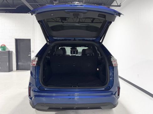 Used 2022 Ford Edge ST-Line image 9