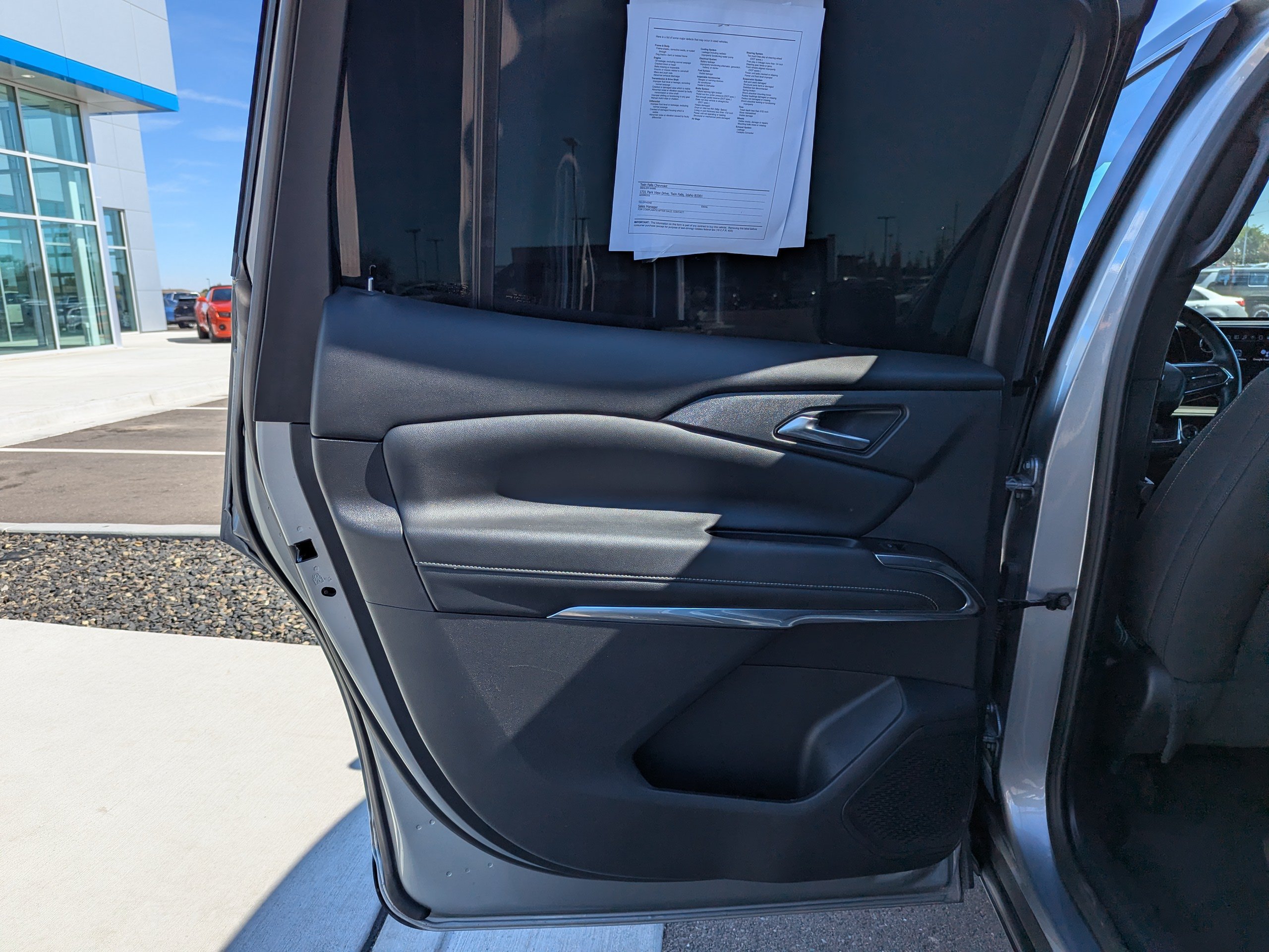 Certified 2024 Chevrolet Traverse LT FWD image 32