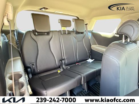 New 2026 Kia Carnival image 20