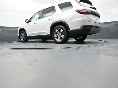 Used 2023 Honda Pilot EX-L image 33