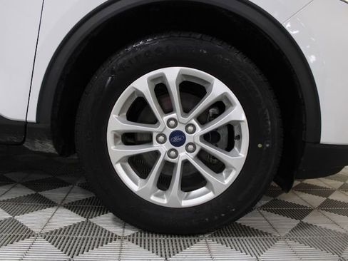 Used 2020 Ford Escape SE image 45