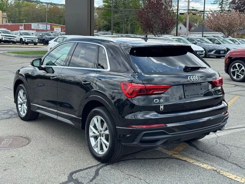 Used 2023 Audi Q3 2.0T Premium w/ Convenience Package AWD/4WD image 3