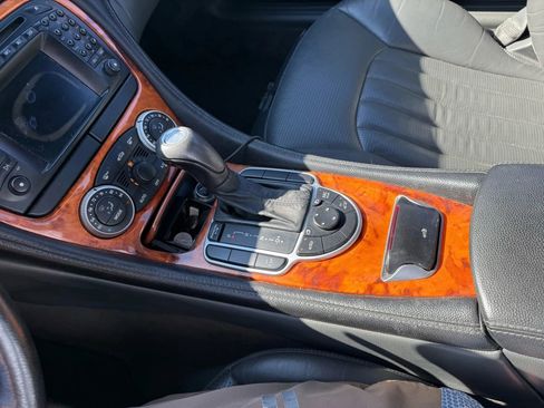 Used 2004 Mercedes-Benz SL 55 AMG image 23