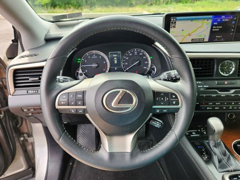 Used 2017 Lexus RX 350 AWD w/ Premium Package image 18